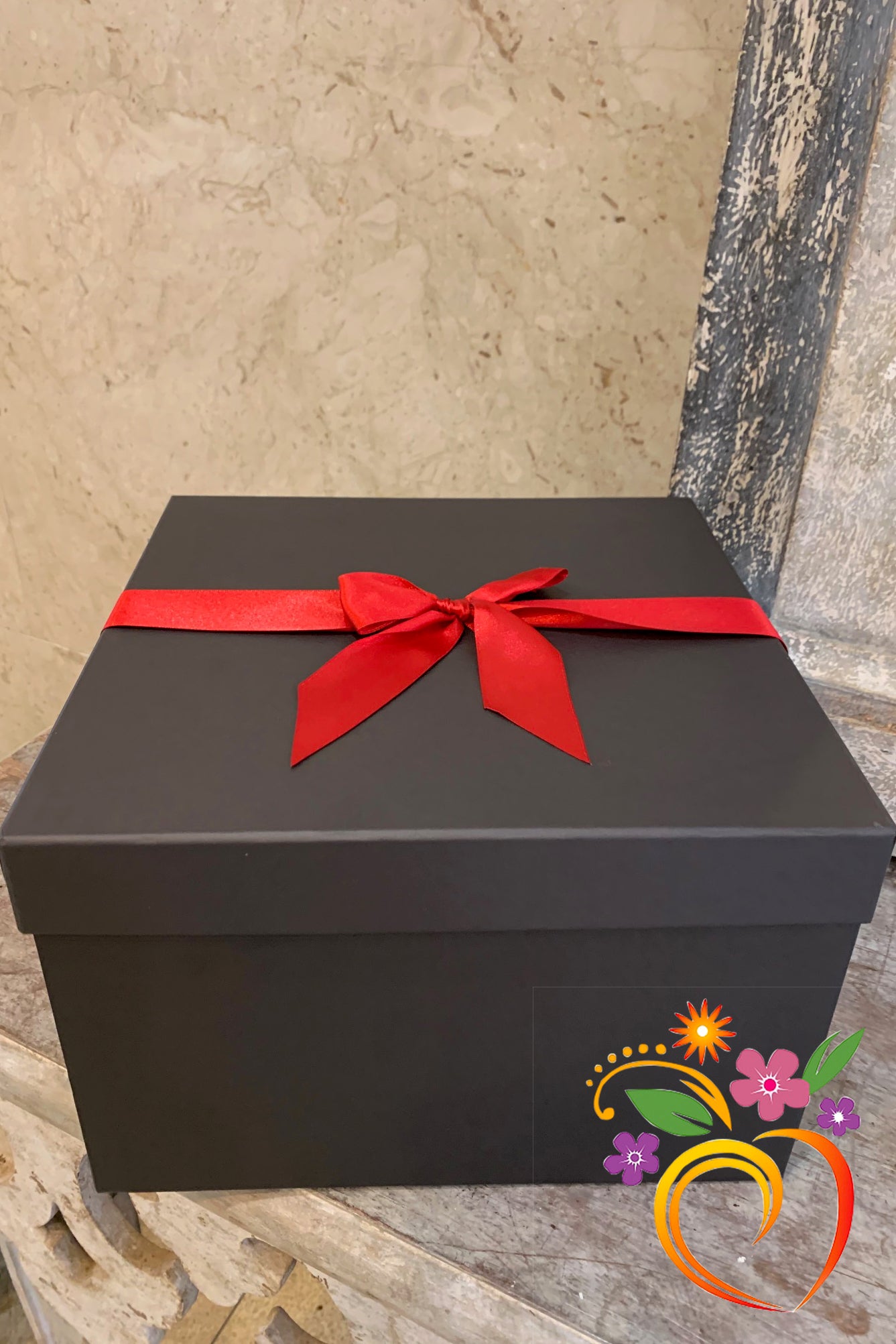 Hat Box 12 Red Roses – Peachtree Petals